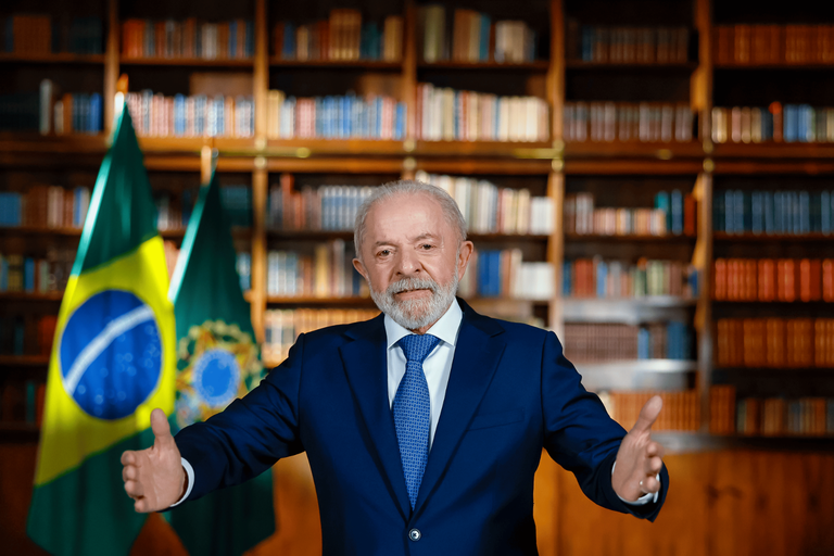 Em pronunciamento, Lula diz que tarifaço é "chantagem inaceitável"