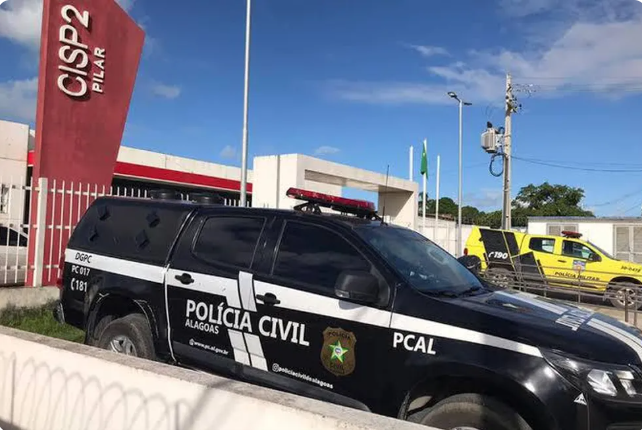 Polícia Civil cumpre dois mandados de prisão por descumprimento de medidas protetivas em Pilar