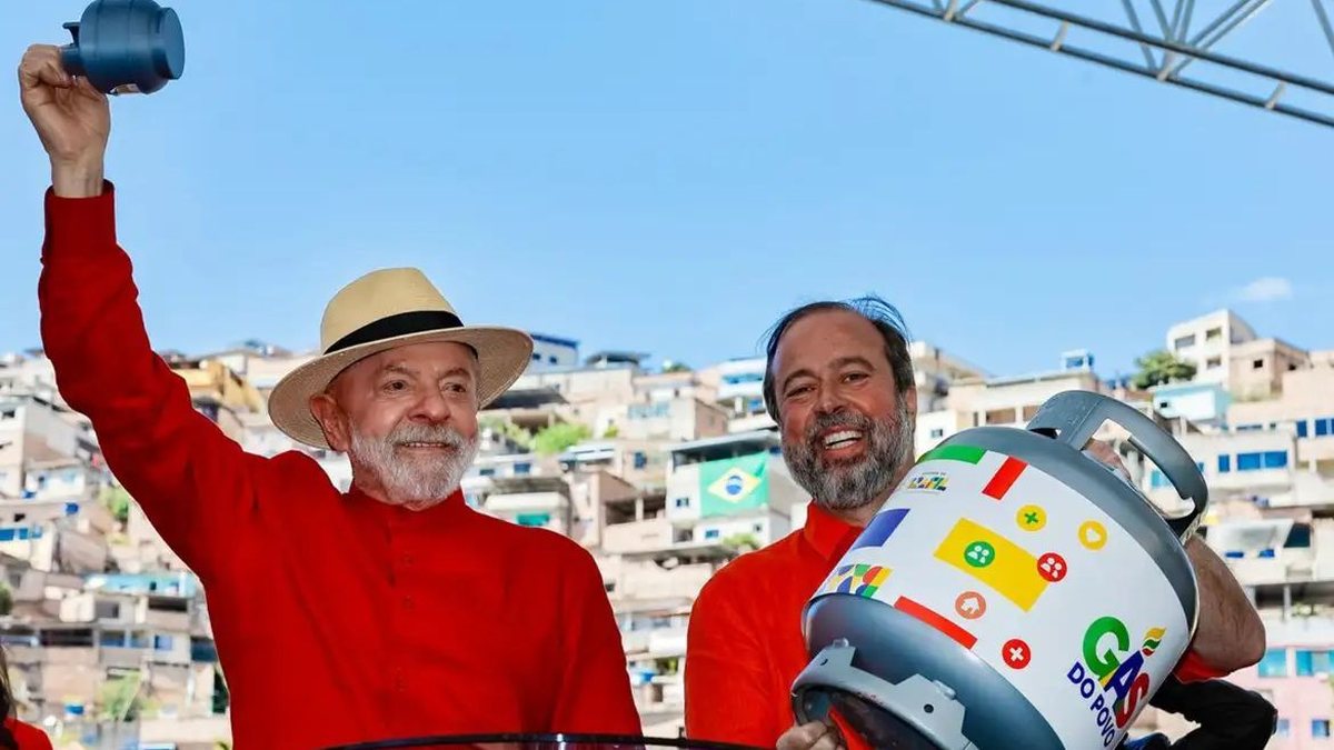 Governo lança programa que garante gás de graça para 15,5 milhões de famílias; veja quem vai receber