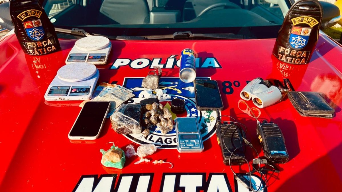 Polícia Militar apreende 16 armas de fogo e 13 kg de entorpecentes