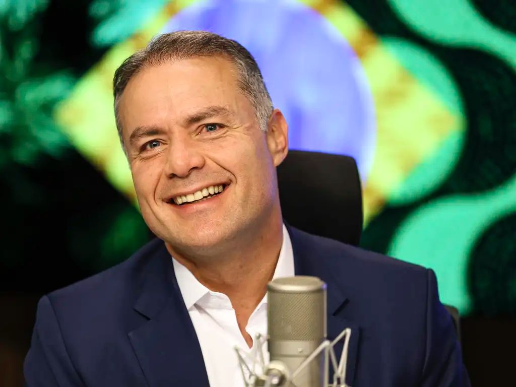 Governo de Alagoas: Renan Filho aparece como favorito em todos os cenários, diz pesquisa